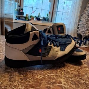 Champion Men's Blue and White High-Top Sneakers